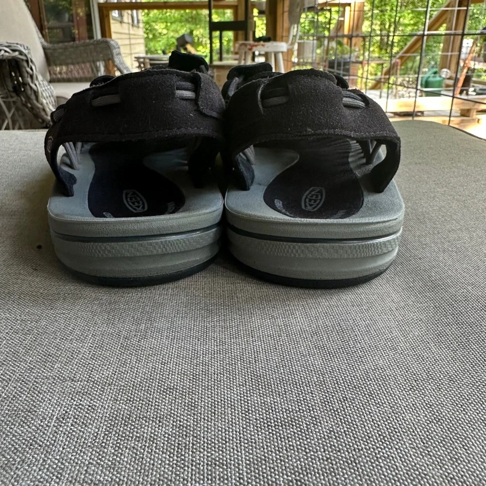 Keen Uneek Sandals Mens 12 Black Grey Cord Outdoor Water Shoes 1013086